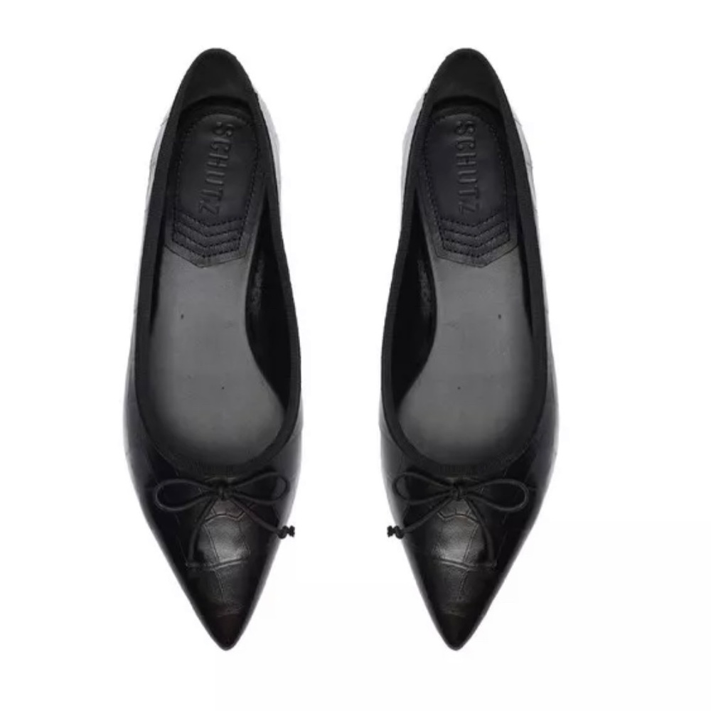 Schutz Dal Black Crocodile Flats size 8.5 NIB
